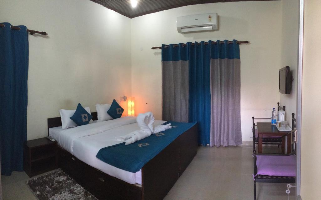 Hotel Sukhsadan Dehradun Quarto foto